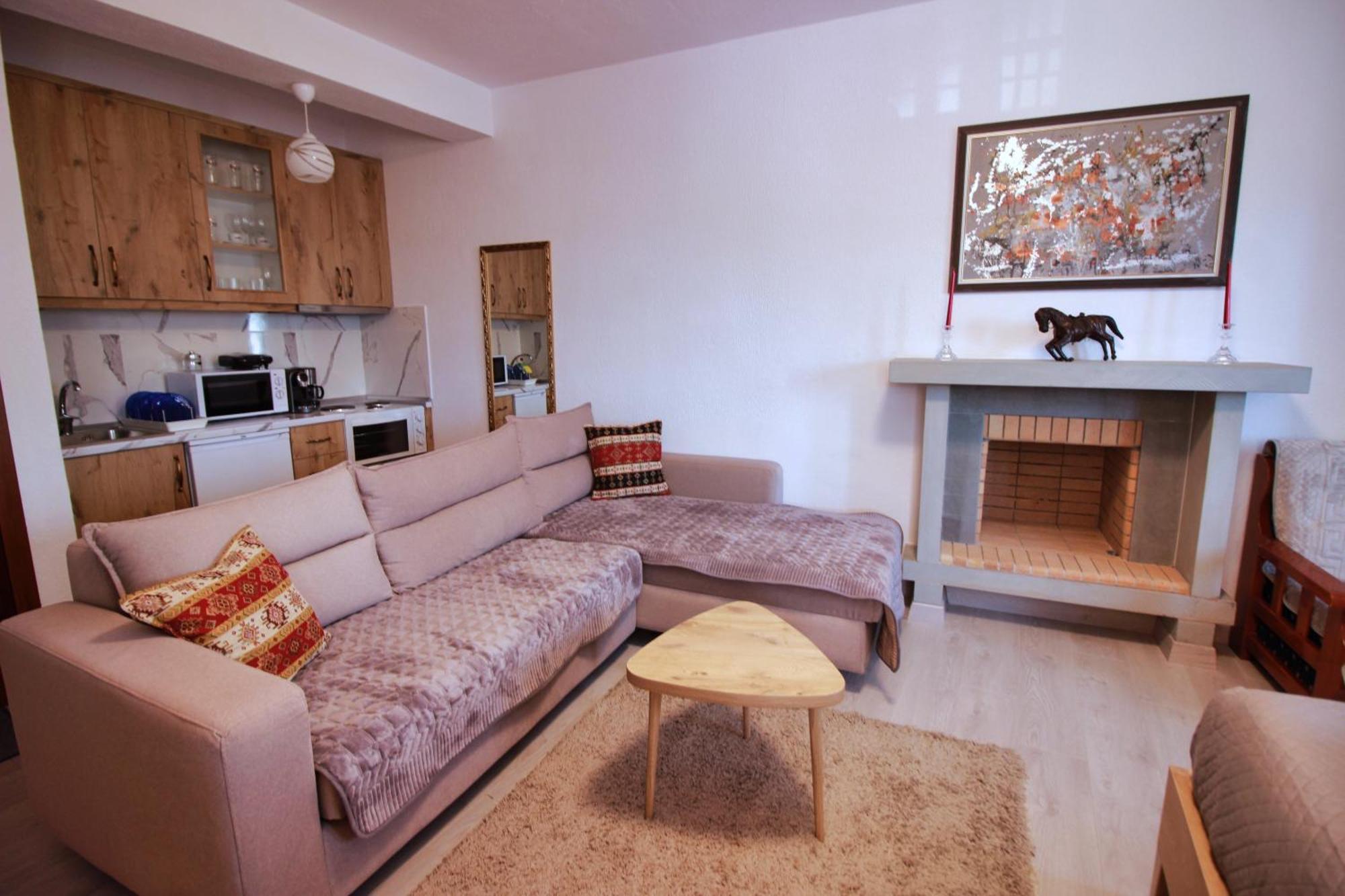Emblematic House Apartment 4 Gjirokastër المظهر الخارجي الصورة