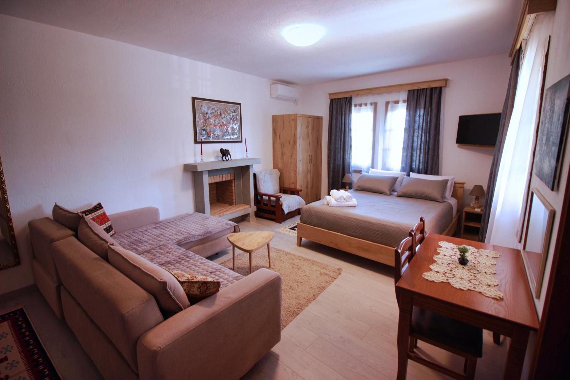 Emblematic House Apartment 4 Gjirokastër المظهر الخارجي الصورة