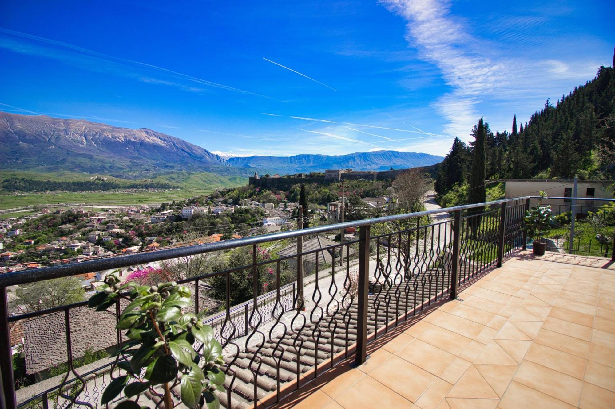 Emblematic House Apartment 4 Gjirokastër المظهر الخارجي الصورة