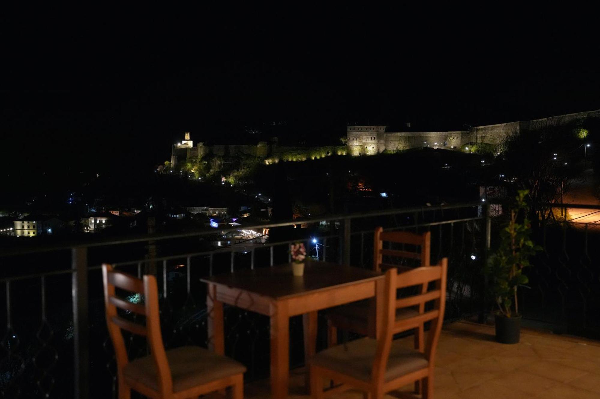 Emblematic House Apartment 4 Gjirokastër المظهر الخارجي الصورة
