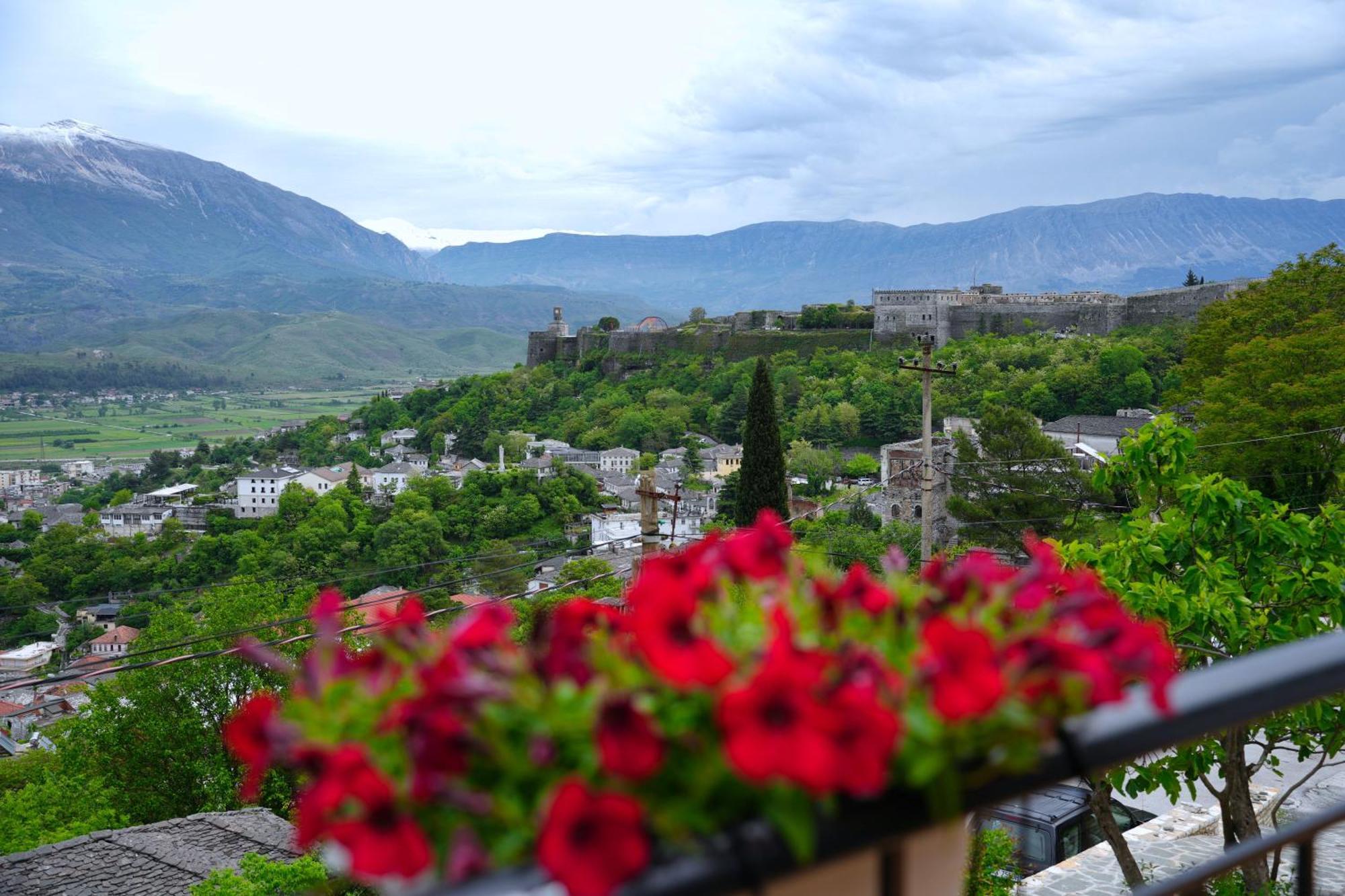 Emblematic House Apartment 4 Gjirokastër المظهر الخارجي الصورة