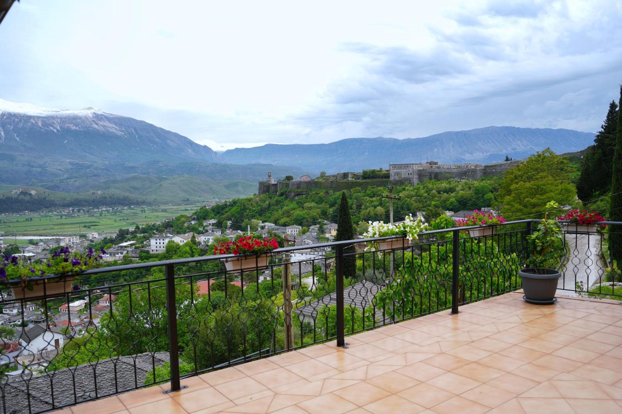 Emblematic House Apartment 4 Gjirokastër المظهر الخارجي الصورة